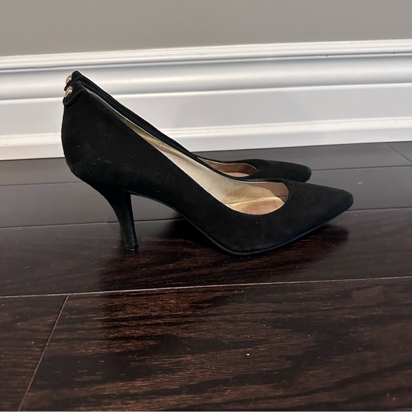 MICHAEL KORS | Black Suede Heels Pumps | 7.5 - Picture 10 of 11